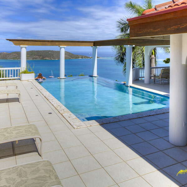 POOL+1_1600px